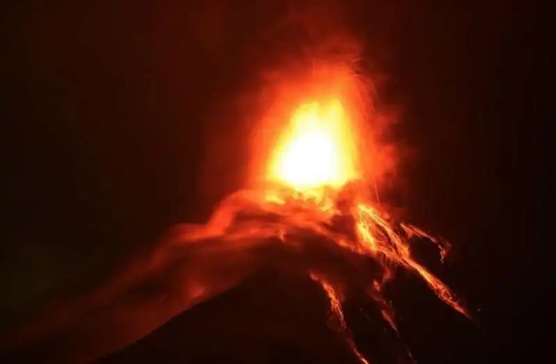 vulcano del fuego 6