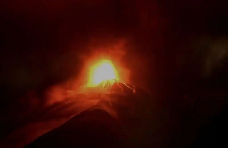 vulcano del fuego 9