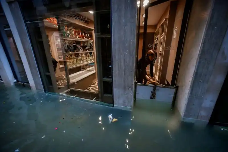 acqua alta a venezia 11