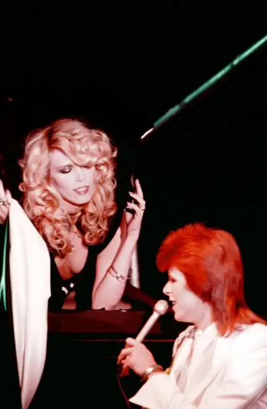 amanda lear e david bowie 1