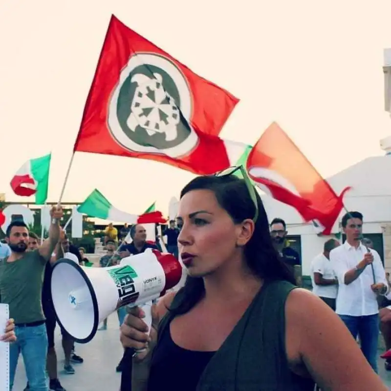 emmanuela florino casapound 2