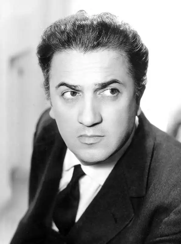 federico fellini 12