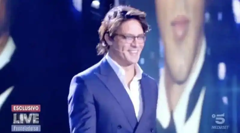 gabriel garko a live non e' la d'urso 1