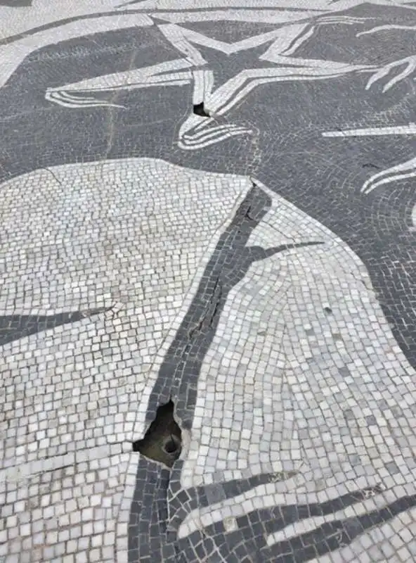 i mosaici del foro italico distrutti 3