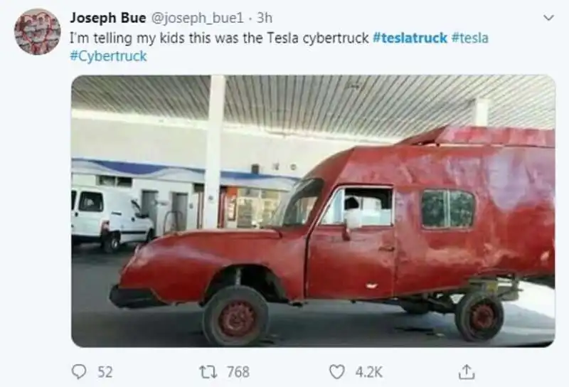 ironia social sulla tesla cybertruck 3