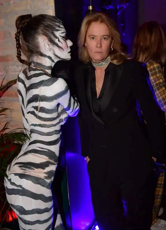 la donna zebra e  ursula seelenbacher  foto di bacco