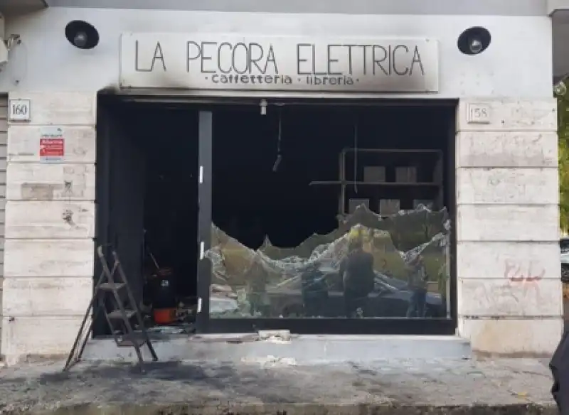 la pecora elettrica