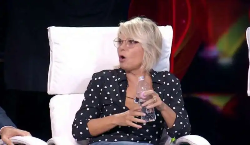 maria de filippi sbotta a 'tu si que vales' 5