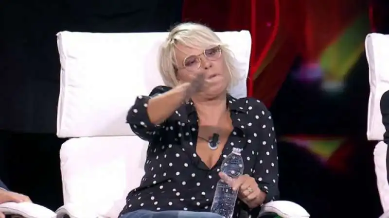 maria de filippi sbotta a 'tu si que vales' 6