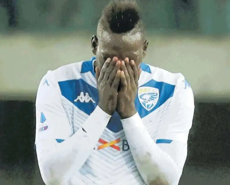 MARIO BALOTELLI 