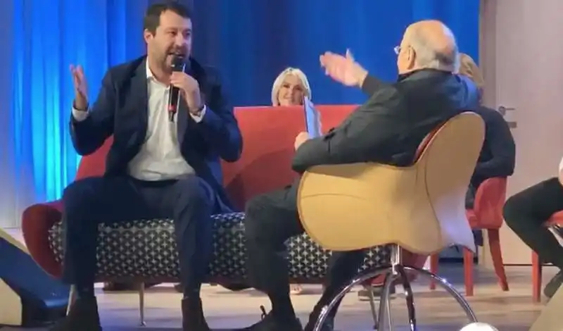 matteo salvini al maurizio costanzo show  