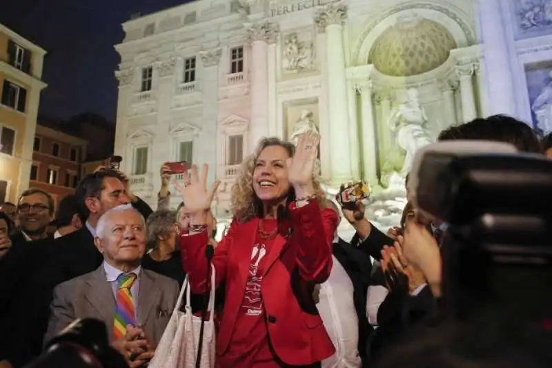 unioni civili monica cirinna a fontana di trevi