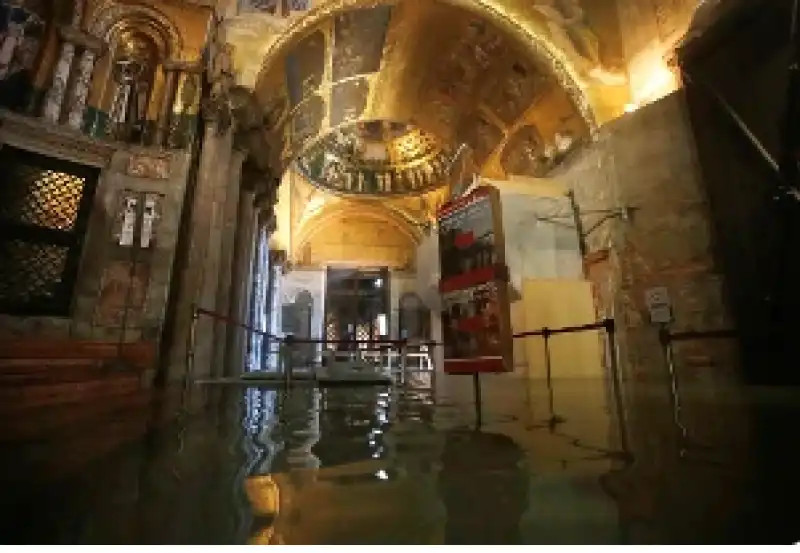 venezia maltempo acqua alta 45