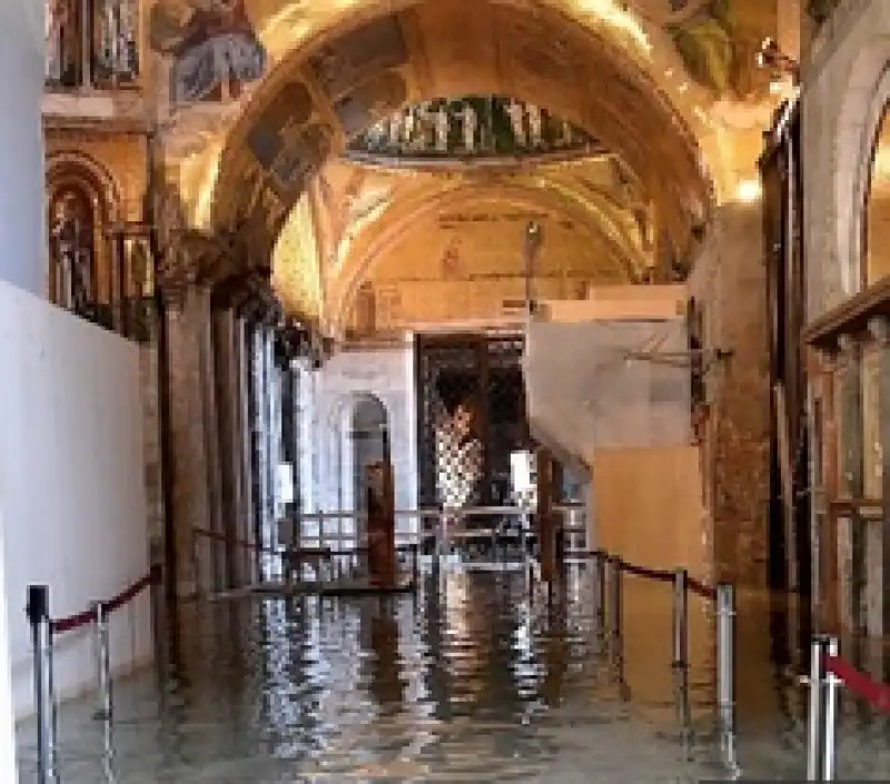 venezia   maltempo e acqua alta 5