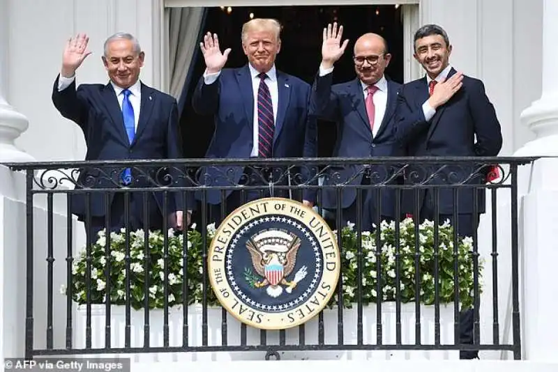 benjamin netanyahu, donald trump e i ministri degli esteri di barhein e emirati arabi uniti 