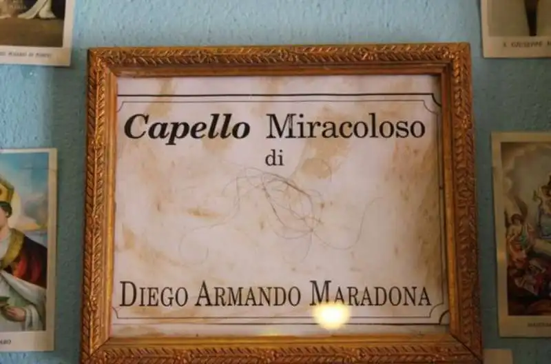 capello miracoloso di diego armando maradona 