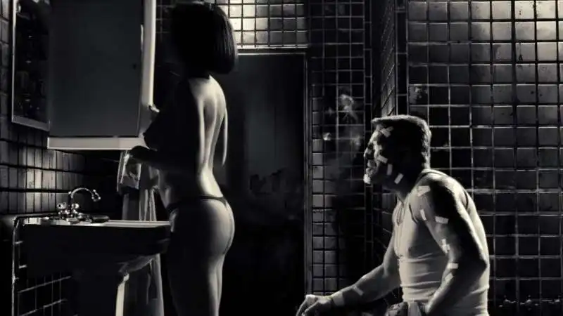 carla gugino mickey rourke   sin city