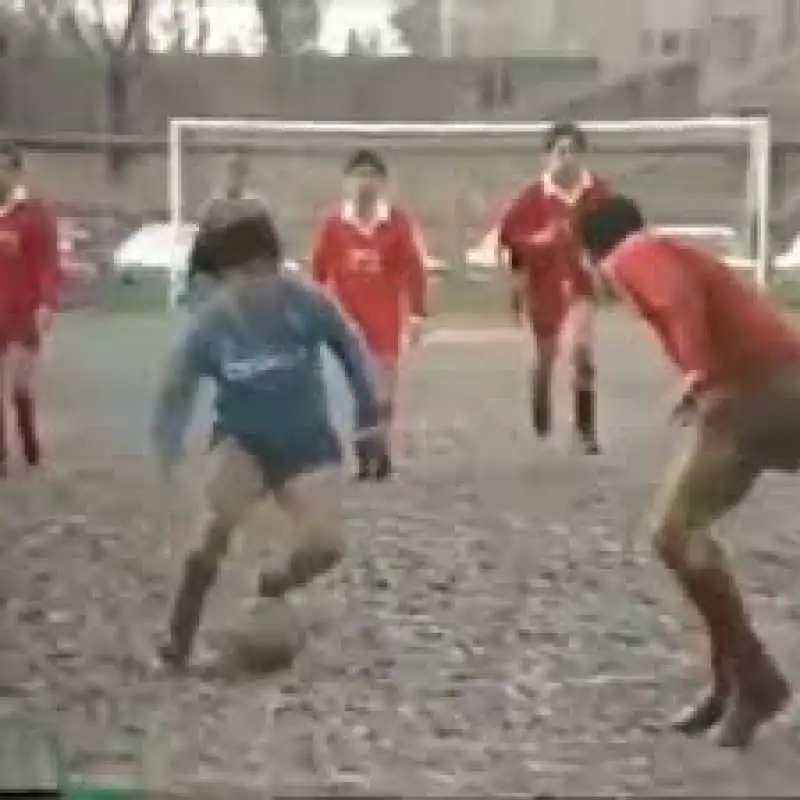 DIEGO ARMANDO MARADONA AD ACERRA   