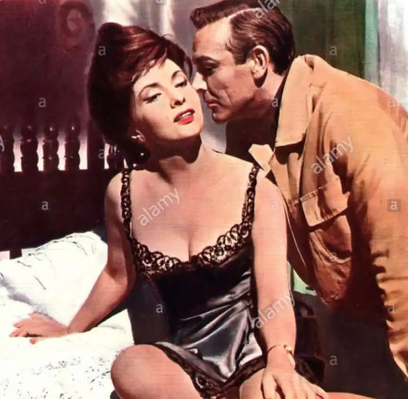 gina lollobrigida sean connery   la donna di paglia 2