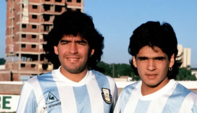 hugo e diego maradona