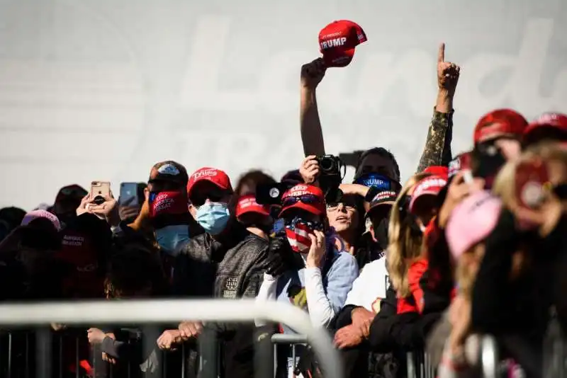 la chiusura della campagna elettorale di trump a miami 61