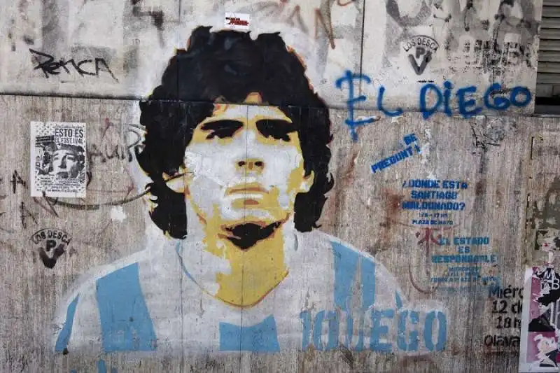 napoli ricorda maradona 26