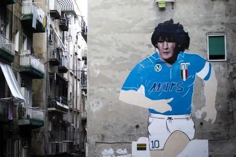 napoli ricorda maradona 49