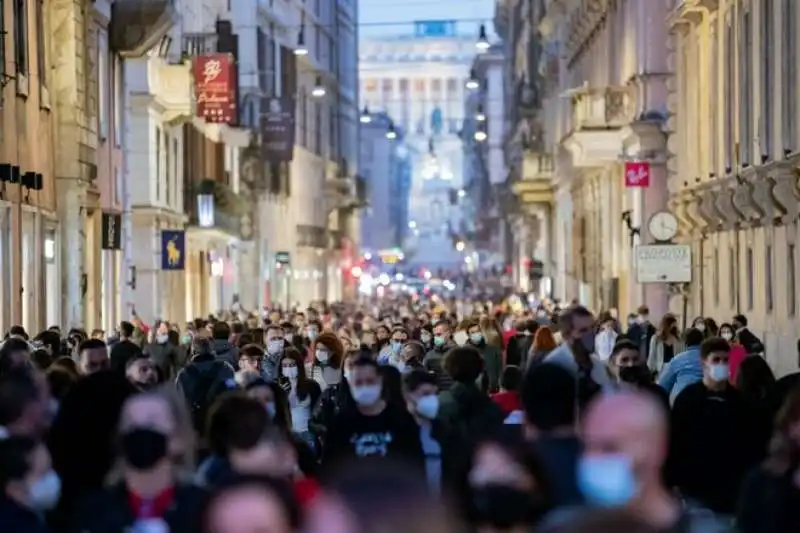 ROMA - FOLLA A VIA DEL CORSO  