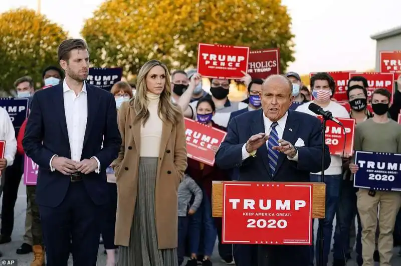 rudy giuliani con eric trump e la moglie