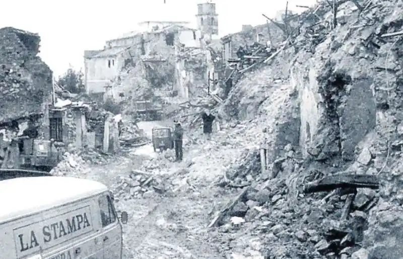 TERREMOTO IN IRPINIA