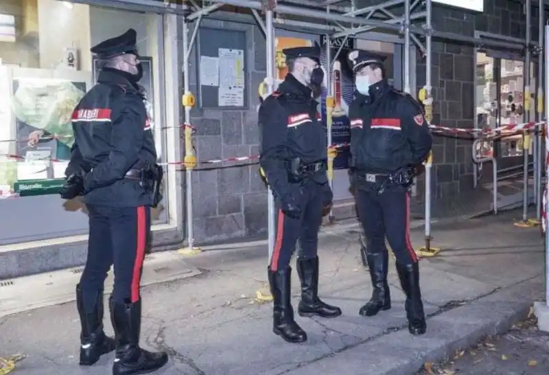 carabiniere accoltellato a torino  4