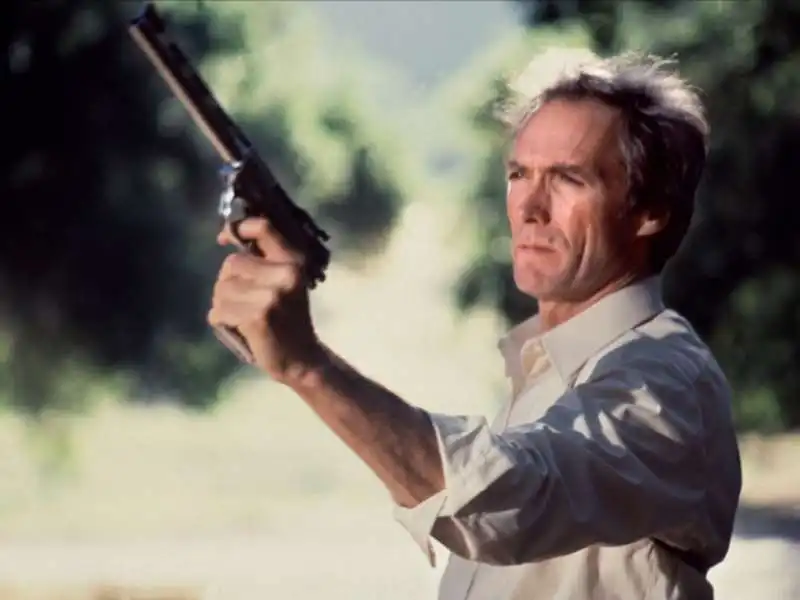  clint eastwood   coraggio… fatti ammazzare 