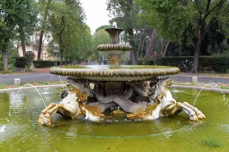 fontana dei cavalli marini