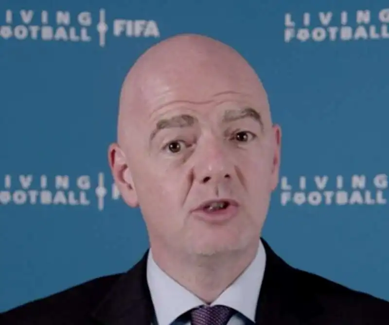 gianni infantino   sorteggi playoff mondiali 2022   61