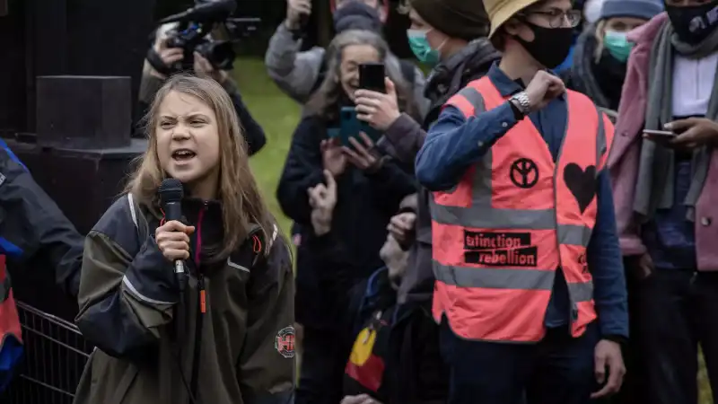 GRETA THUNBERG COP2