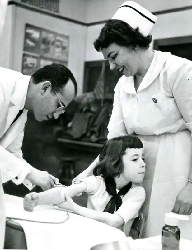 JONAS SALK E IL VACCINO ANTI POLIO