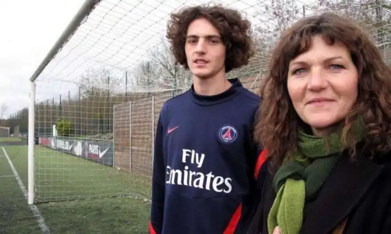 la mamma di rabiot 2