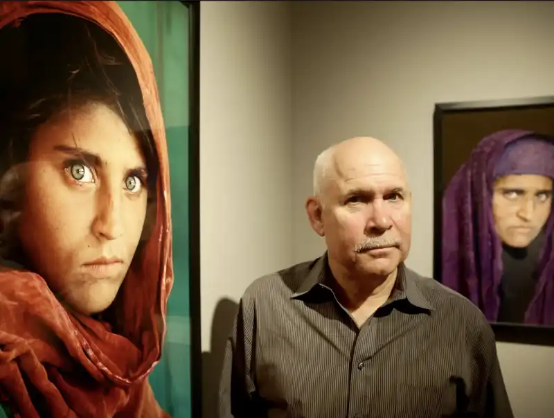 la ragazza afghana steve mccurry 