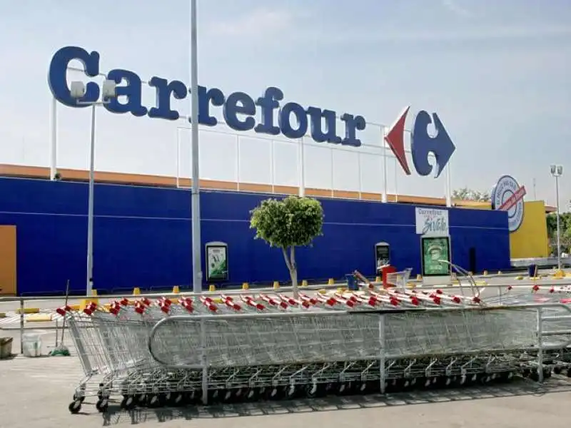 licenziamenti carrefour 6