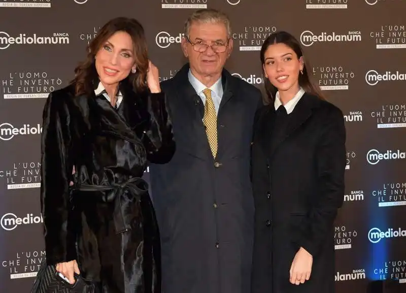 luana ravegnini  renato della valle con figlia  foto di bacco