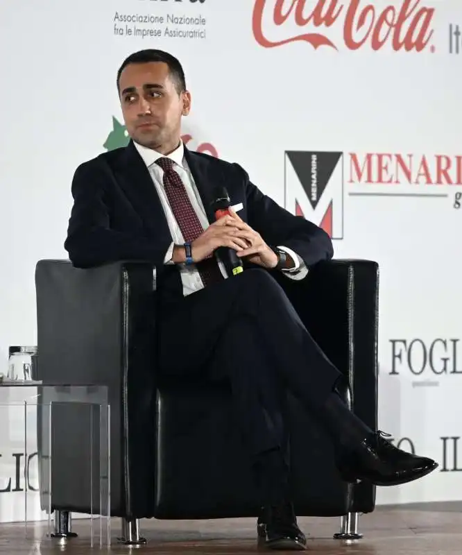 luigi di maio alla festa del foglio 