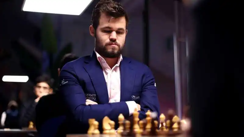 magnus carlsen 4