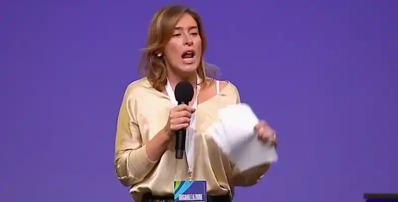 maria elena boschi alla leopolda 9