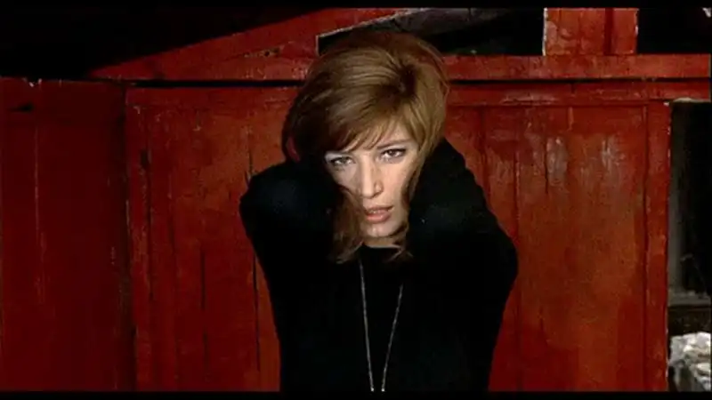 monica vitti   deserto rosso 