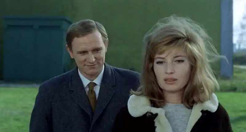 richard harris monica vitti   deserto rosso 