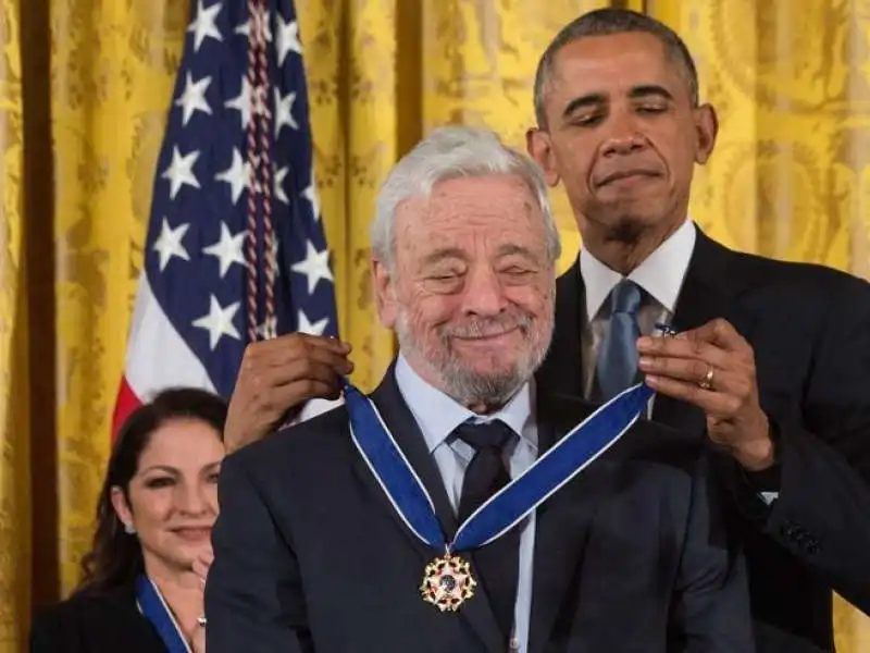 stephen sondheim riceve da obama la medaglia per la liberta 