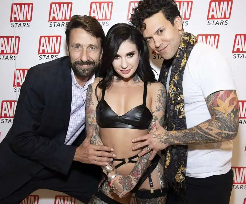 steve holmes joanna angel small hands