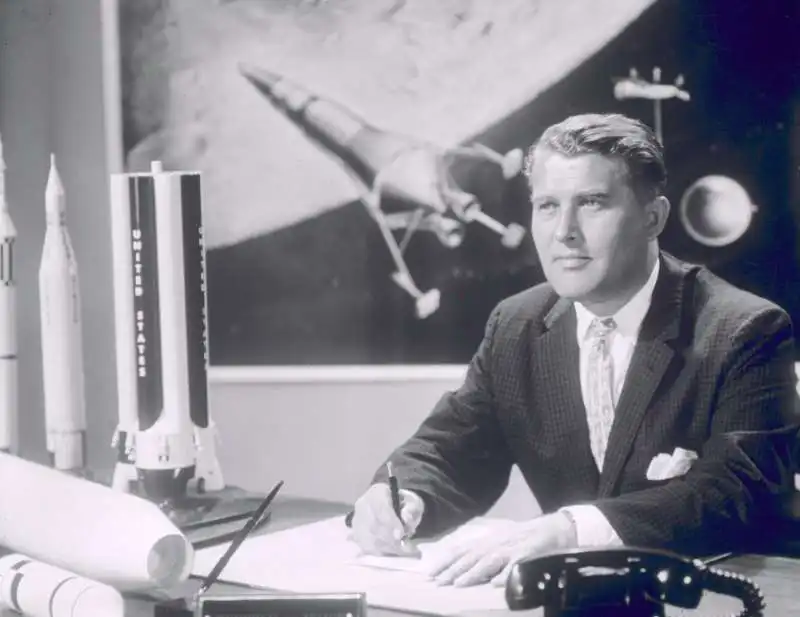 WERNHER VON BRAUN