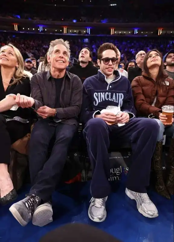 ben stiller e pete davidson e emily ratajkowski