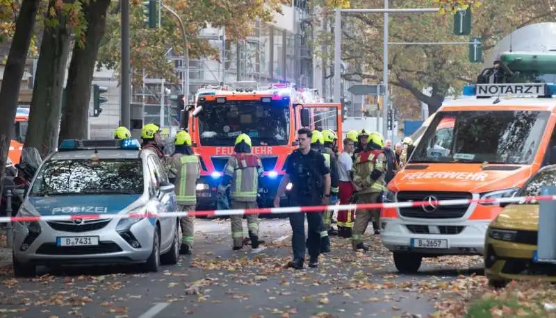 ciclista muore per i blocchi degli attivisti ultima generazione a berlino 3